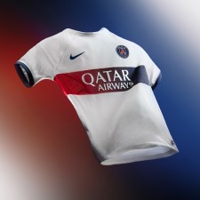 Le Paris Saint-Germain dévoile son nouveau maillot extérieur pour la saison